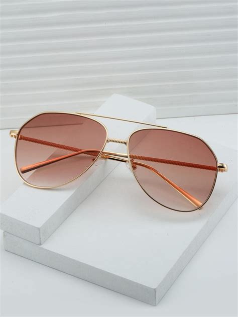 metal frame pilot sunglasses